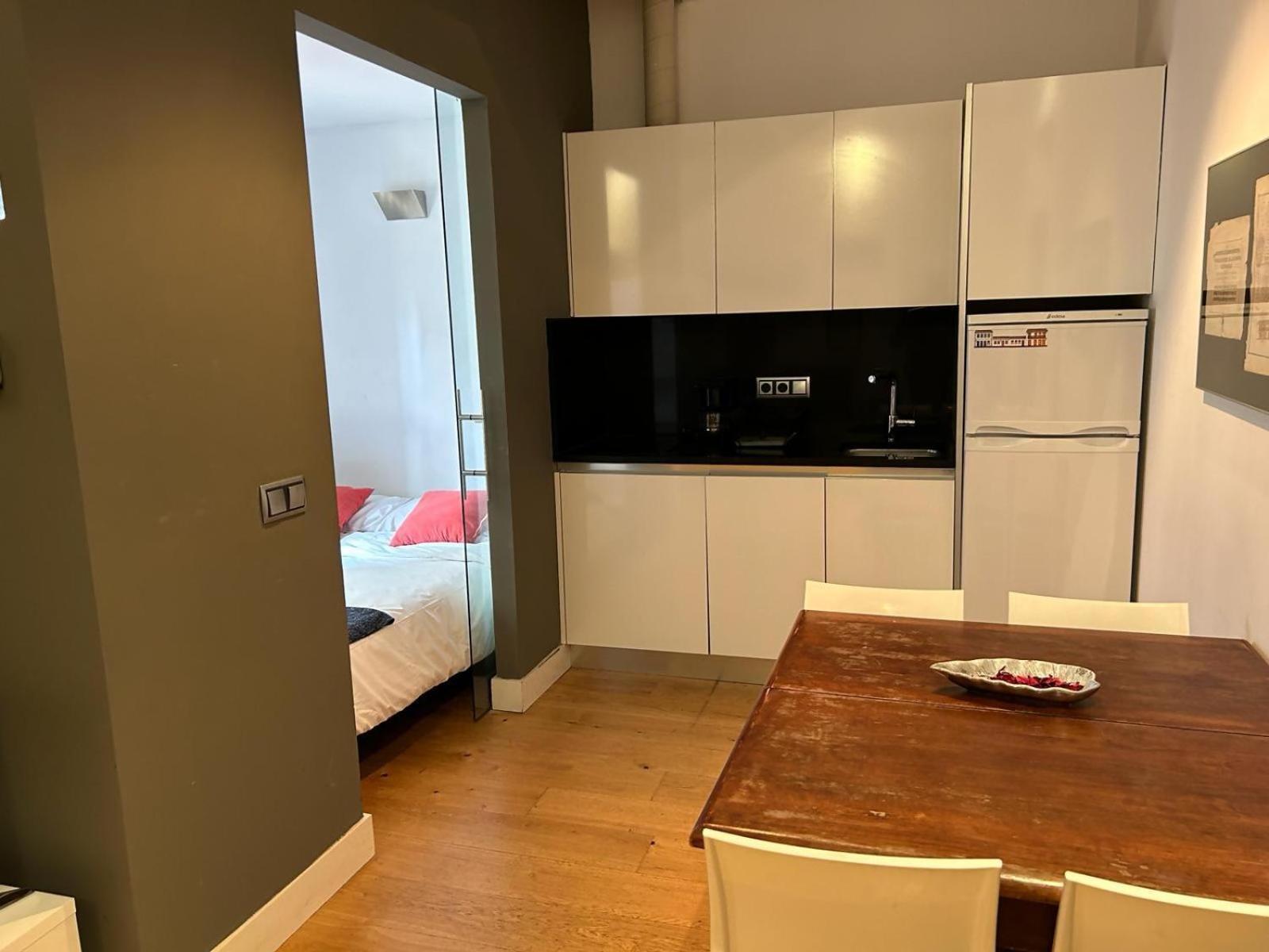 Estudio En Av De America Madrid Exteriér fotografie